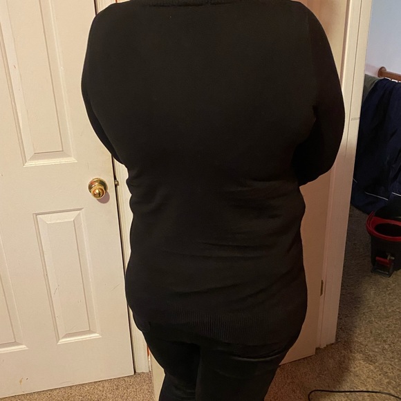 INC Sweater with two belt design - Picture 4 of 7